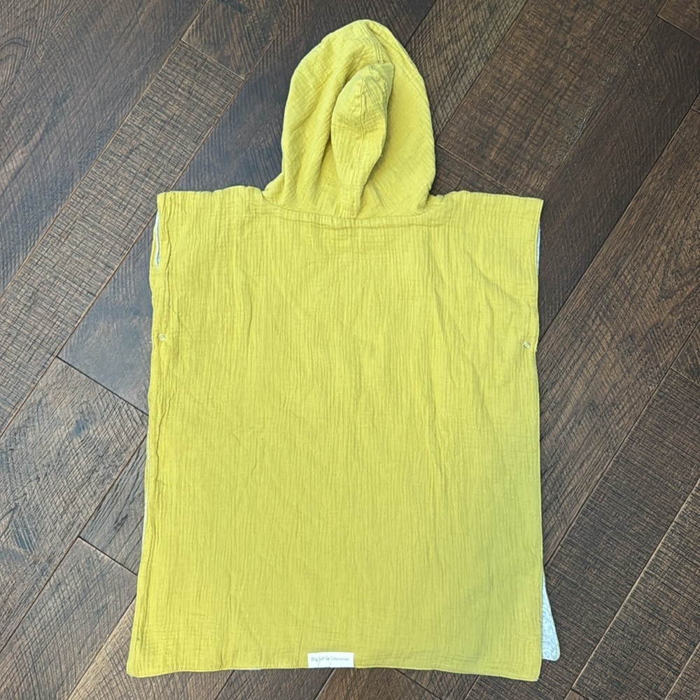 Big Little Universe Reversible Hooded Poncho NWOT - Picture 6 of 6